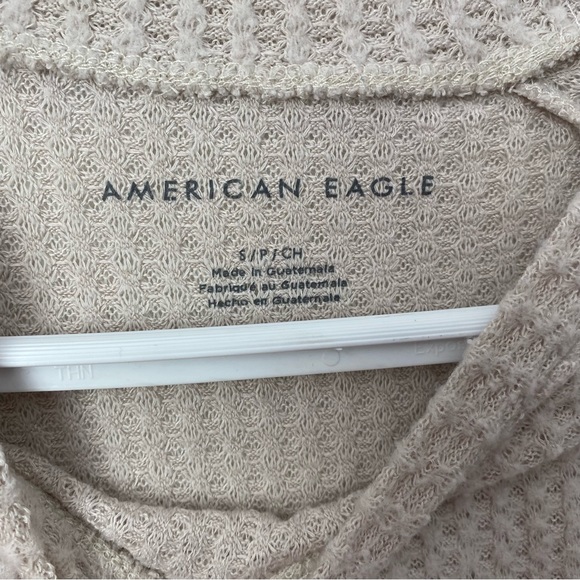 3/$20 American Eagle Fleece Sweater - Picture 3 of 3